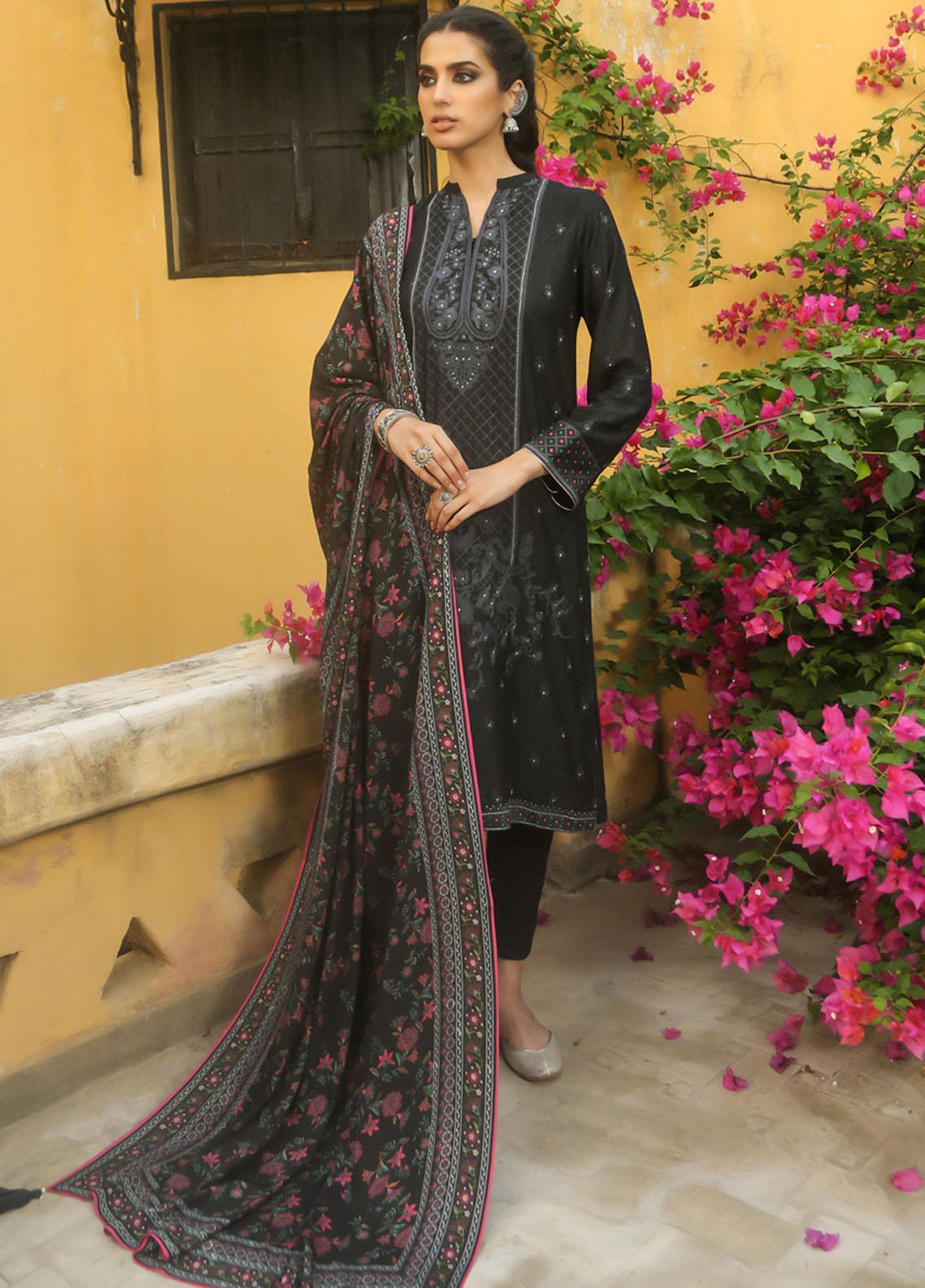 Lakhany Embroidered Karandi Suits Unstitched 3 Piece LSM22WE WEC-SR-0053 - Winter Collection