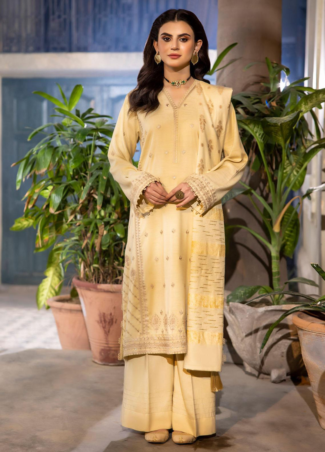 Lakhany Embroidered Slub Suits Unstitched 3 Piece LSM23WS LG-AM-0058 - Winter Collection