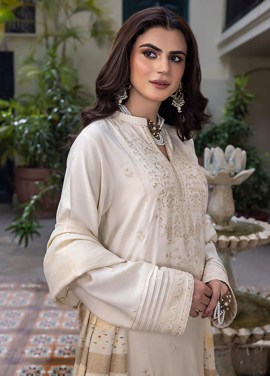 Lakhany Embroidered Slub Suits Unstitched 3 Piece LSM23WS LG-IZ-0083 - Winter Collection