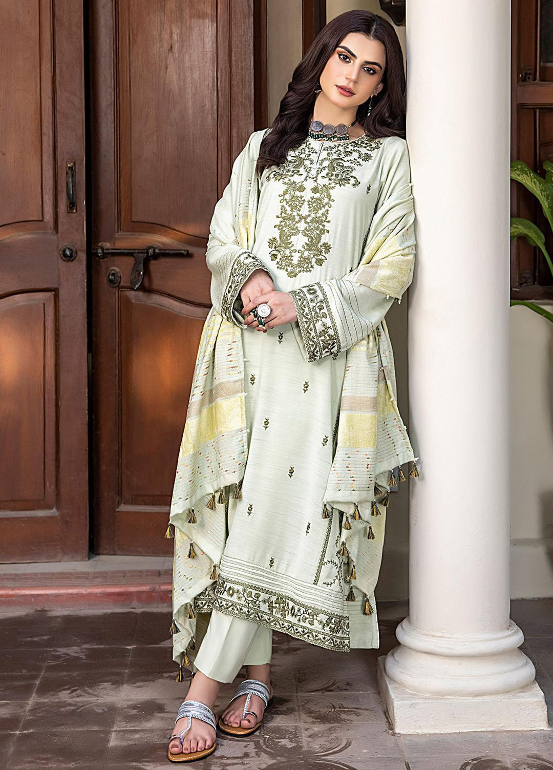 Lakhany Embroidered Slub Suits Unstitched 3 Piece LSM23WS LG-RM-0045 - Winter Collection