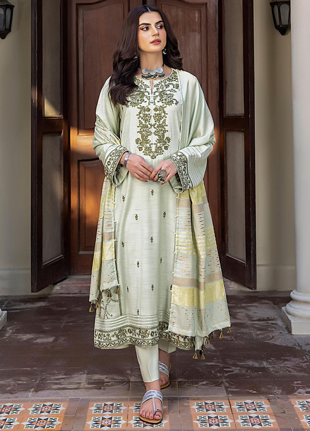 Lakhany Embroidered Slub Suits Unstitched 3 Piece LSM23WS LG-RM-0045 - Winter Collection