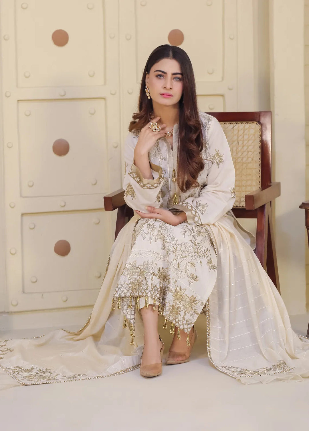 Lamorado Embroidered Cotton Suits Unstitched 4 Piece LMD25UF LWSU-25FE302 - Festive Collection