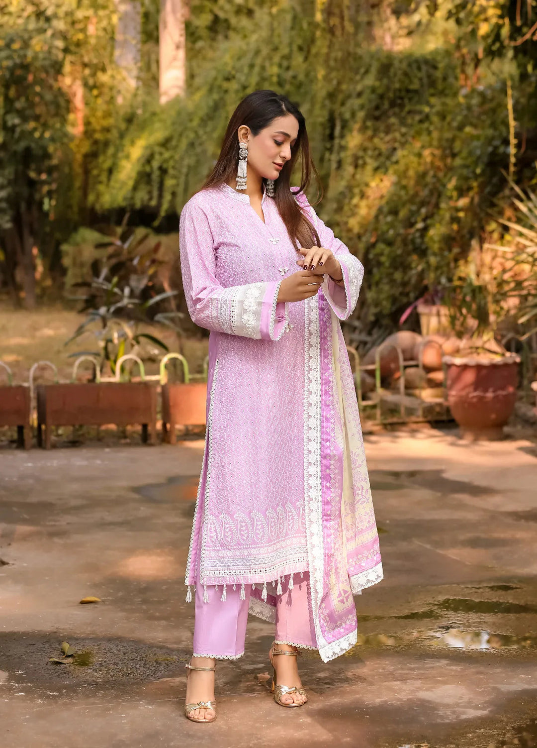 Lamorado Embroidered Lawn Suits Unstitched 3 Piece LMD25UC LWSU-25CK302 - Summer Collection