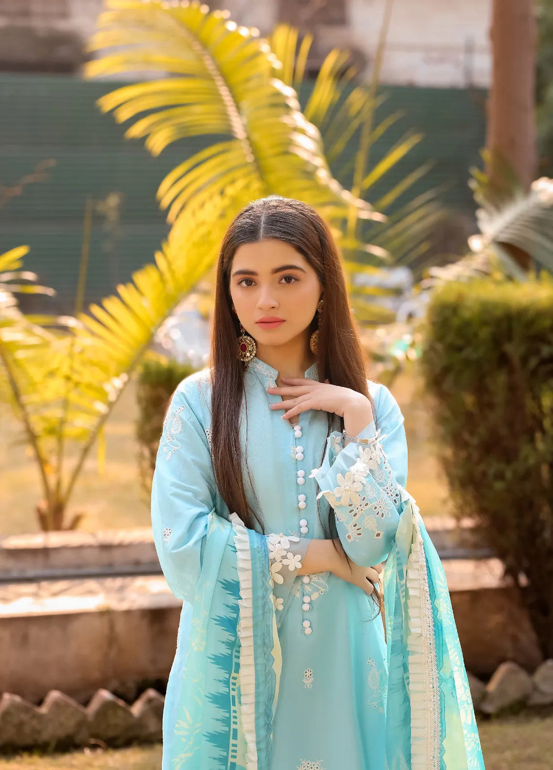 Lamorado Embroidered Lawn Suits Unstitched 3 Piece LMD25UC LWSU-25CK305 - Summer Collection