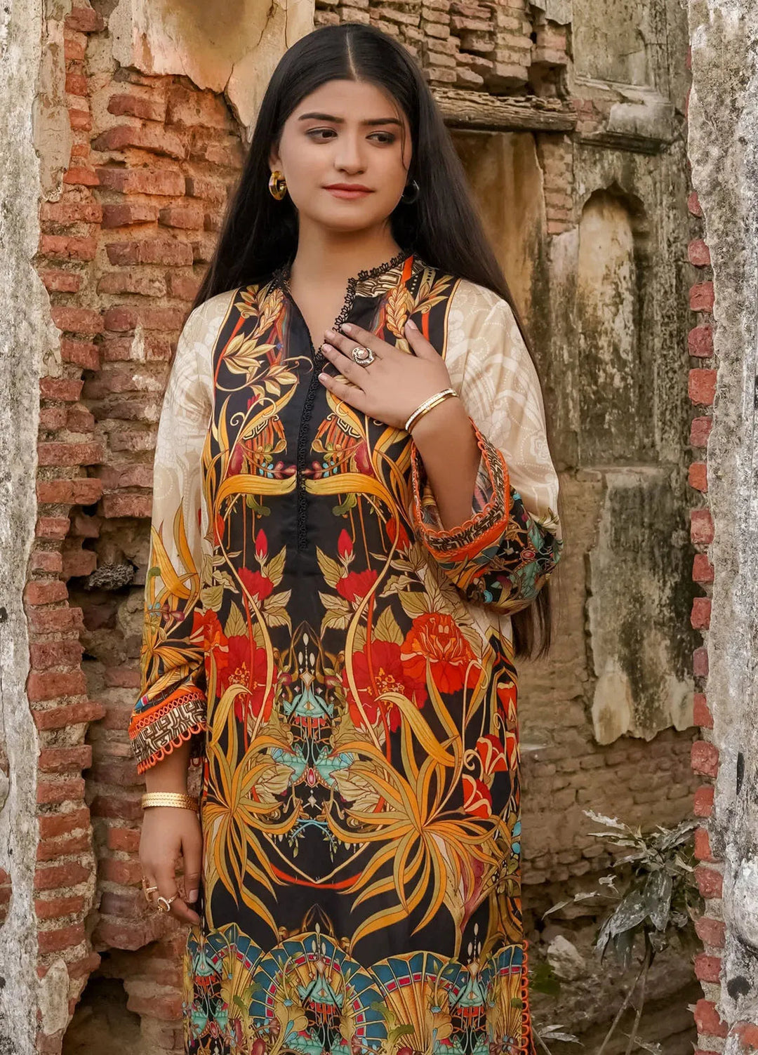 Lamorado Printed Lawn Suit Unstitched 2 Piece LMD25LP LWSU-25P204 - Summer Collection