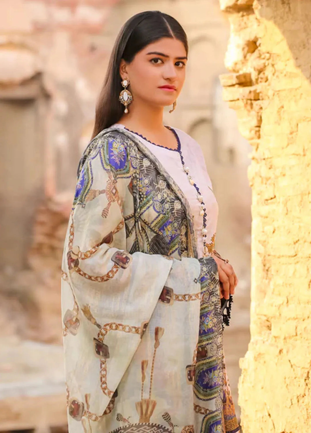 Lamorado Printed Lawn Suit Unstitched 3 Piece LMD25LP LWSU-25P308 - Summer Collection