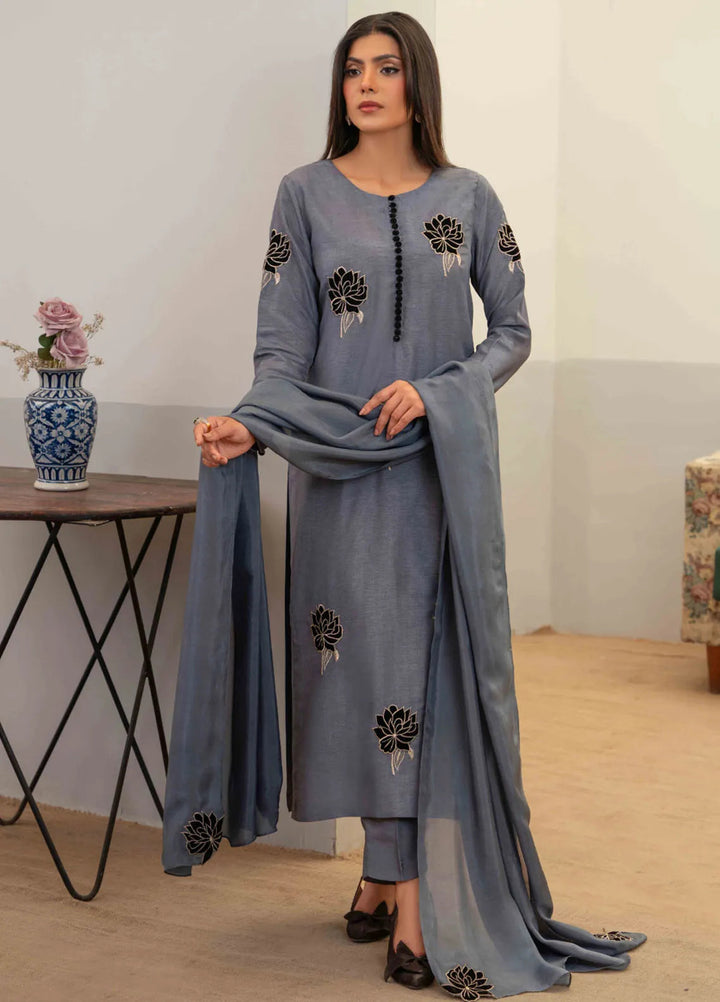 Louis by Hadia Batool Pret Embroidered Raw Silk 3 Piece Suit Reine