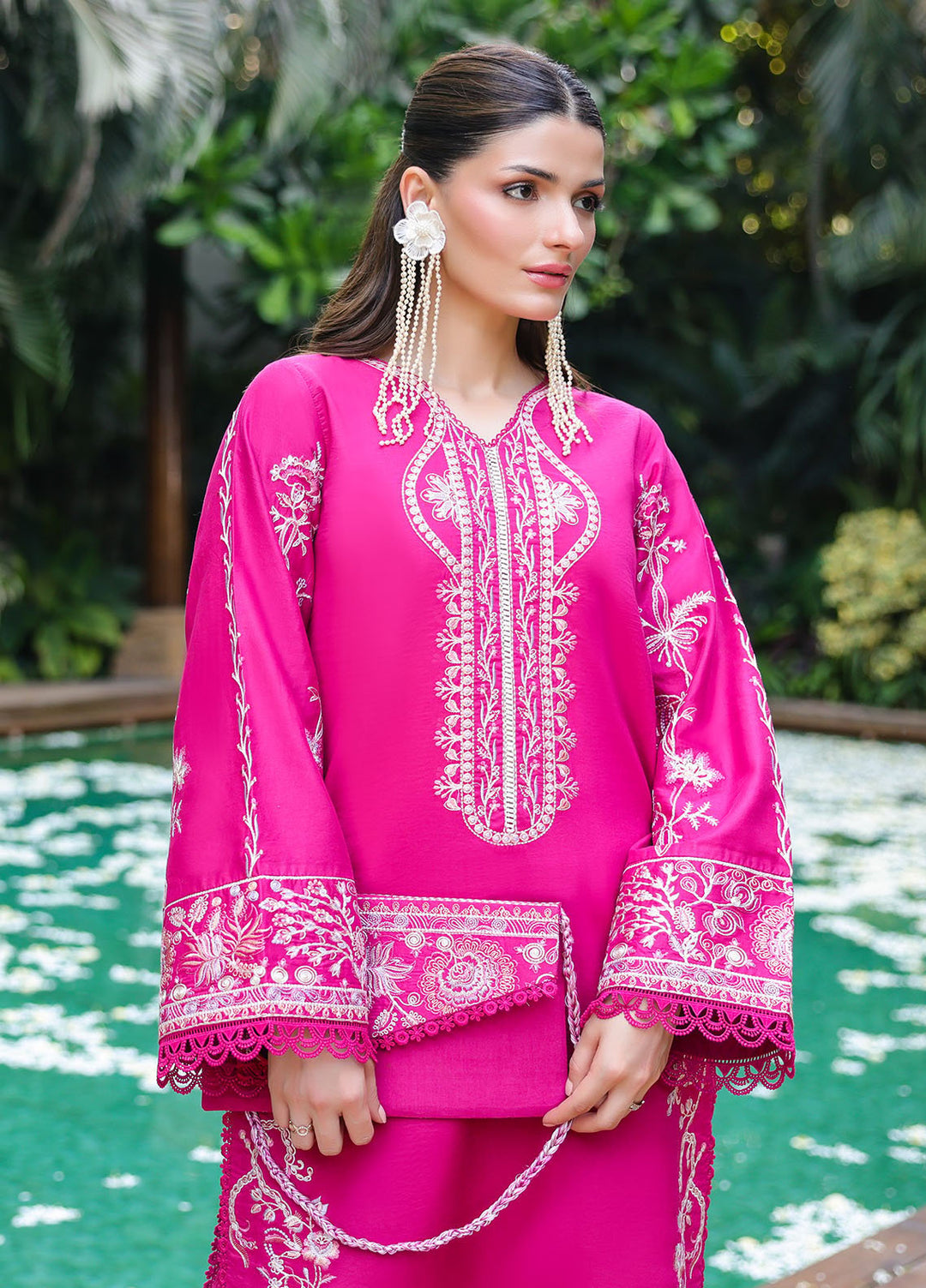 Lovent by Sahane Pret Embroidered Lawn 3 Piece Suit ME23007 Seraph