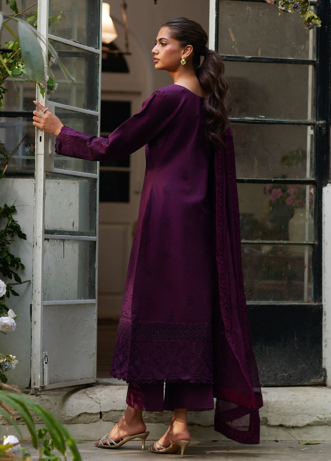 Lumiere by Gulaal Chikankari Lawn Suits Unstitched 3 Piece GL25LC D-09 Amora - Summer Collection