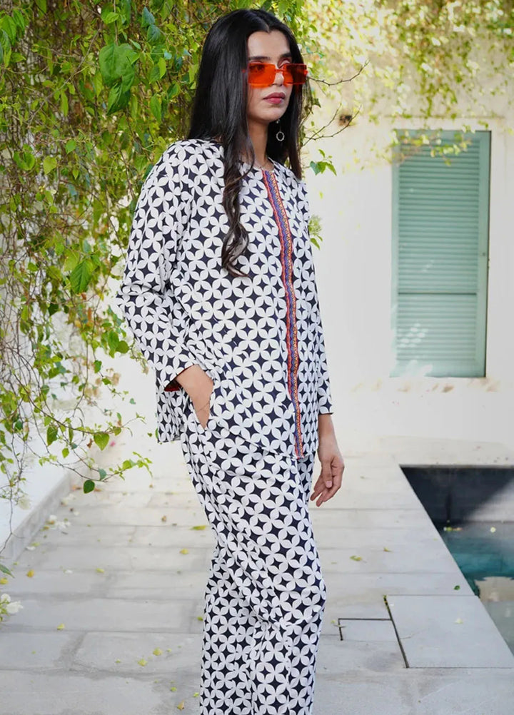 Luxury Revival By Dhaga Pret Printed Dhaga 2 Piece Suit Graphglide