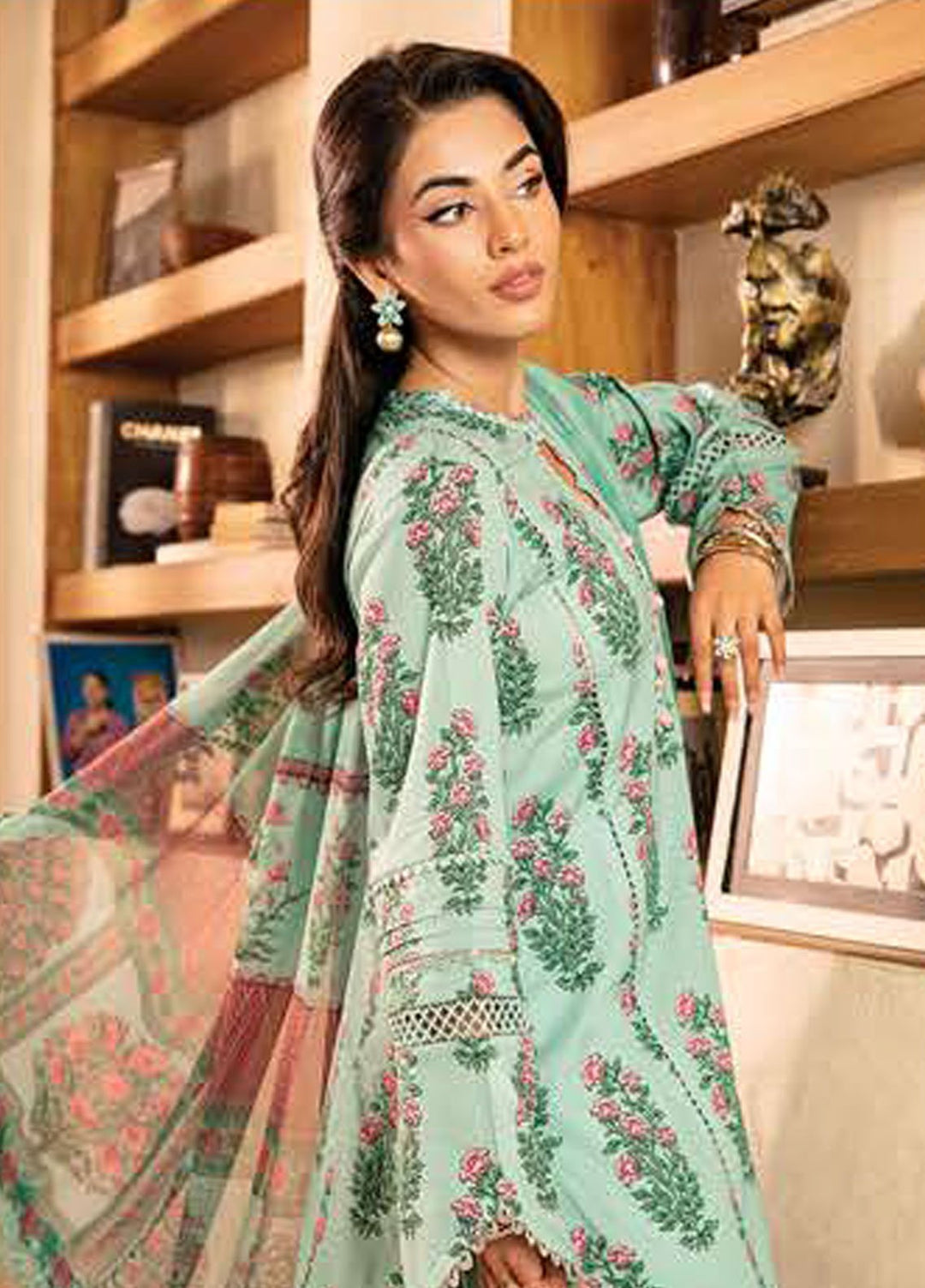 M Basic by Maria B Embroidered Lawn Suits Unstitched 3 Piece MB25EE D-08 B - Summer Collection