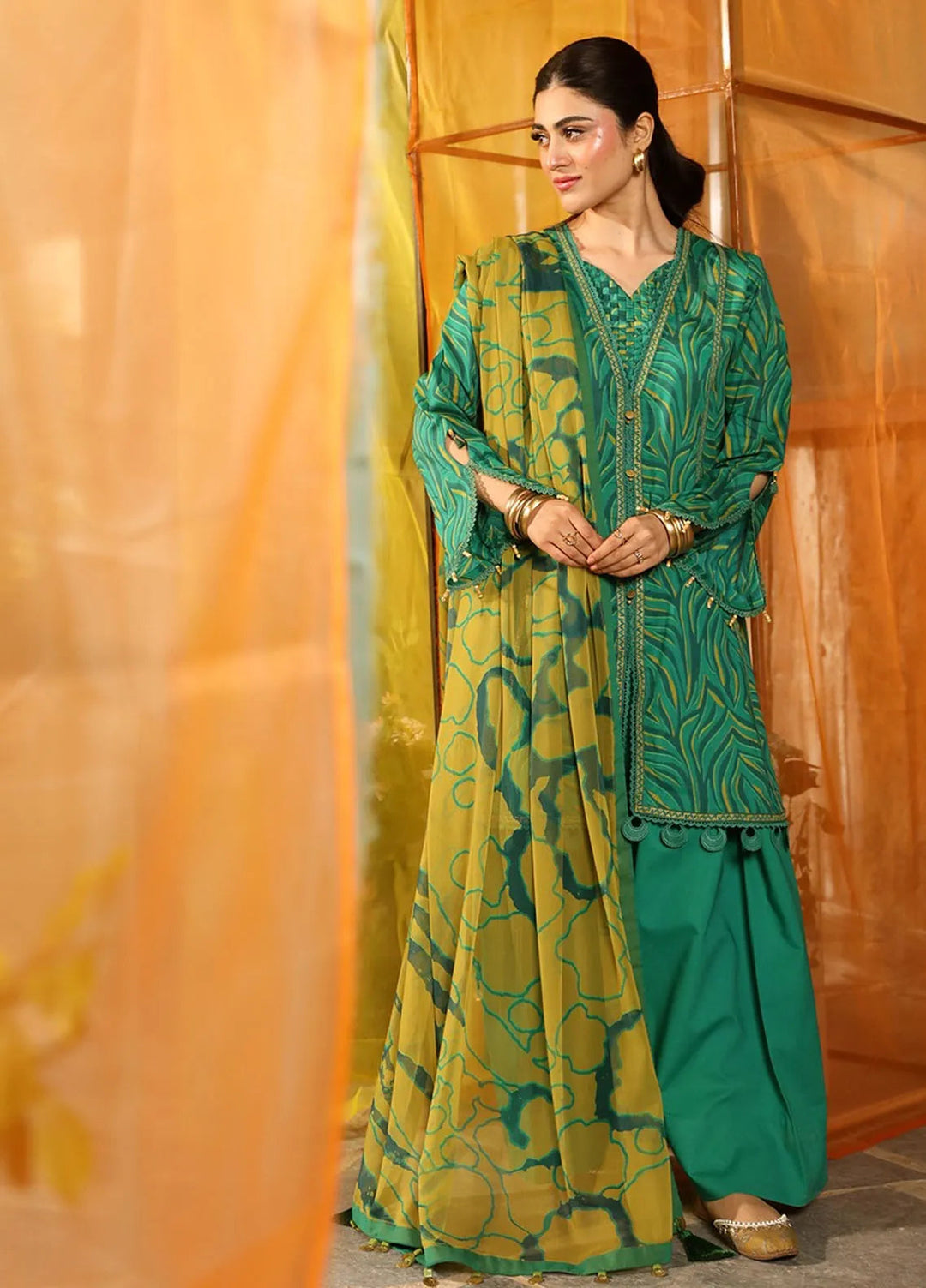 M Basics by Maria B Printed Lawn Suit Unstitched 3 Piece MB25BL D-4A - Summer Collection