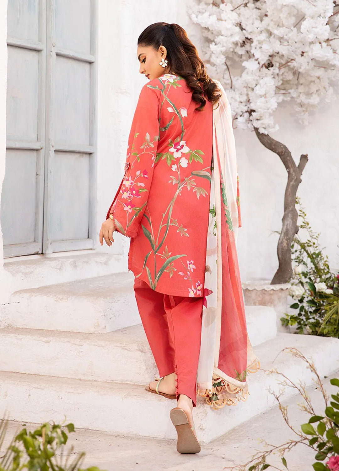 M Basics by Maria B Printed Lawn Suit Unstitched 3 Piece MB25BL D-7B - Summer Collection