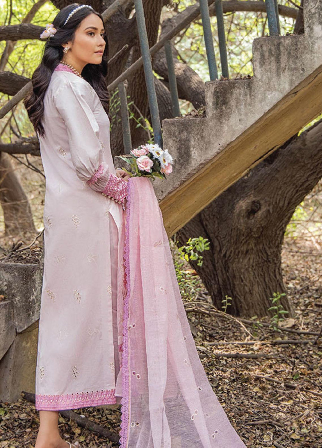 Maah Rukh By Humdum Embroidered Lawn Suits Unstitched 3 Piece HD23MR D-01 - Summer Collection