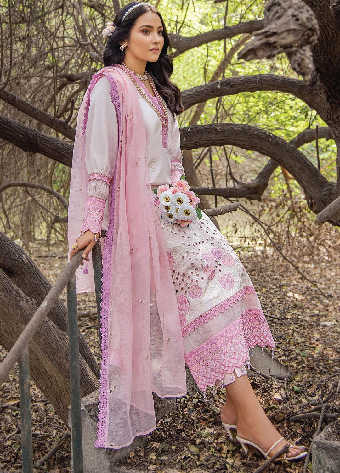 Maah Rukh By Humdum Embroidered Lawn Suits Unstitched 3 Piece HD23MR D-01 - Summer Collection