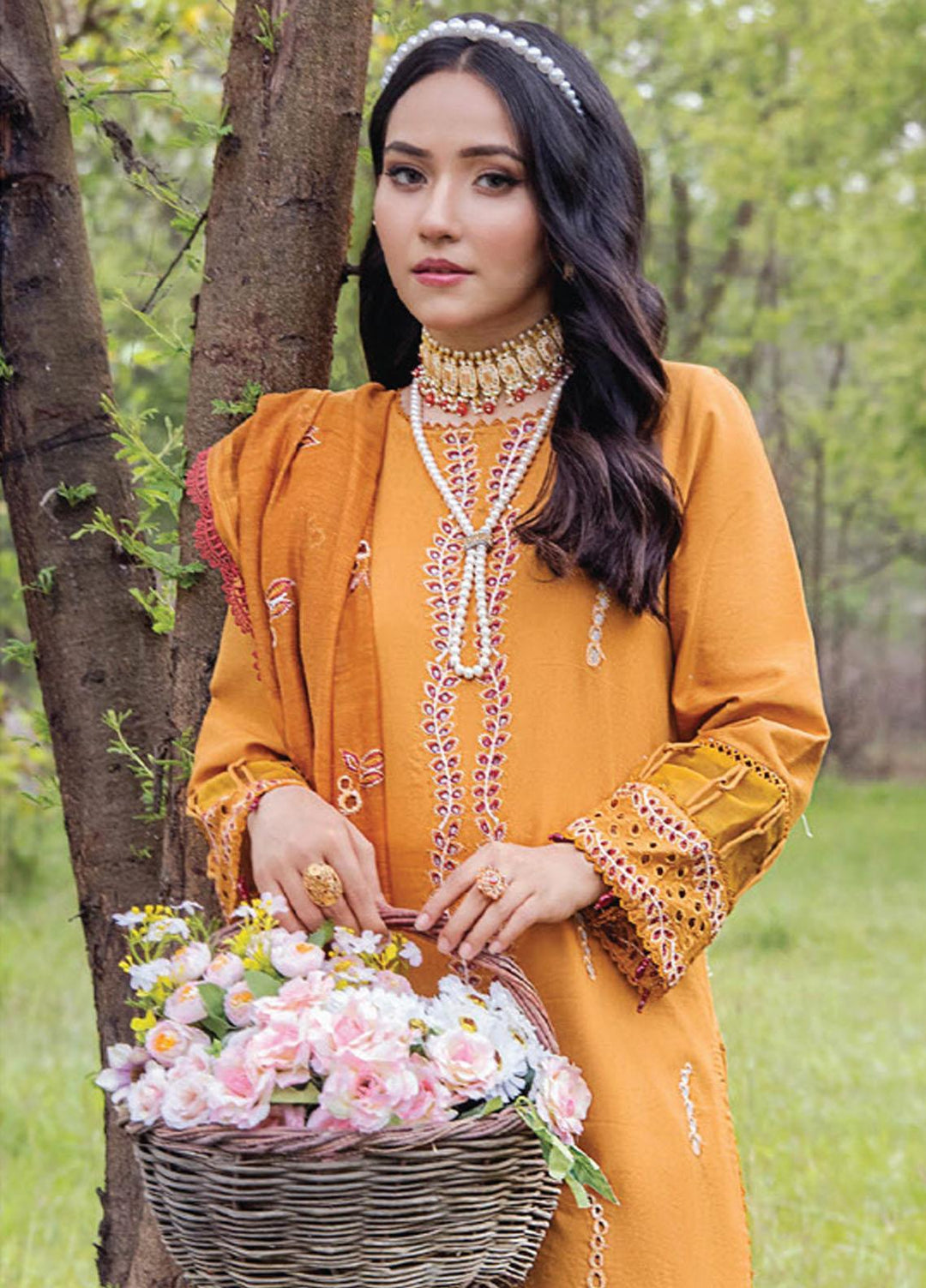 Maah Rukh By Humdum Embroidered Lawn Suits Unstitched 3 Piece HD23MR D-04 - Summer Collection