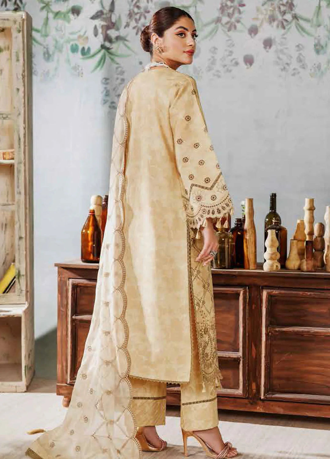 Maahi By Alizeh Fashion Chikankari Lawn Suit Unstitched 3 Piece AFB24M2 D-10 Taab - Summer Collection