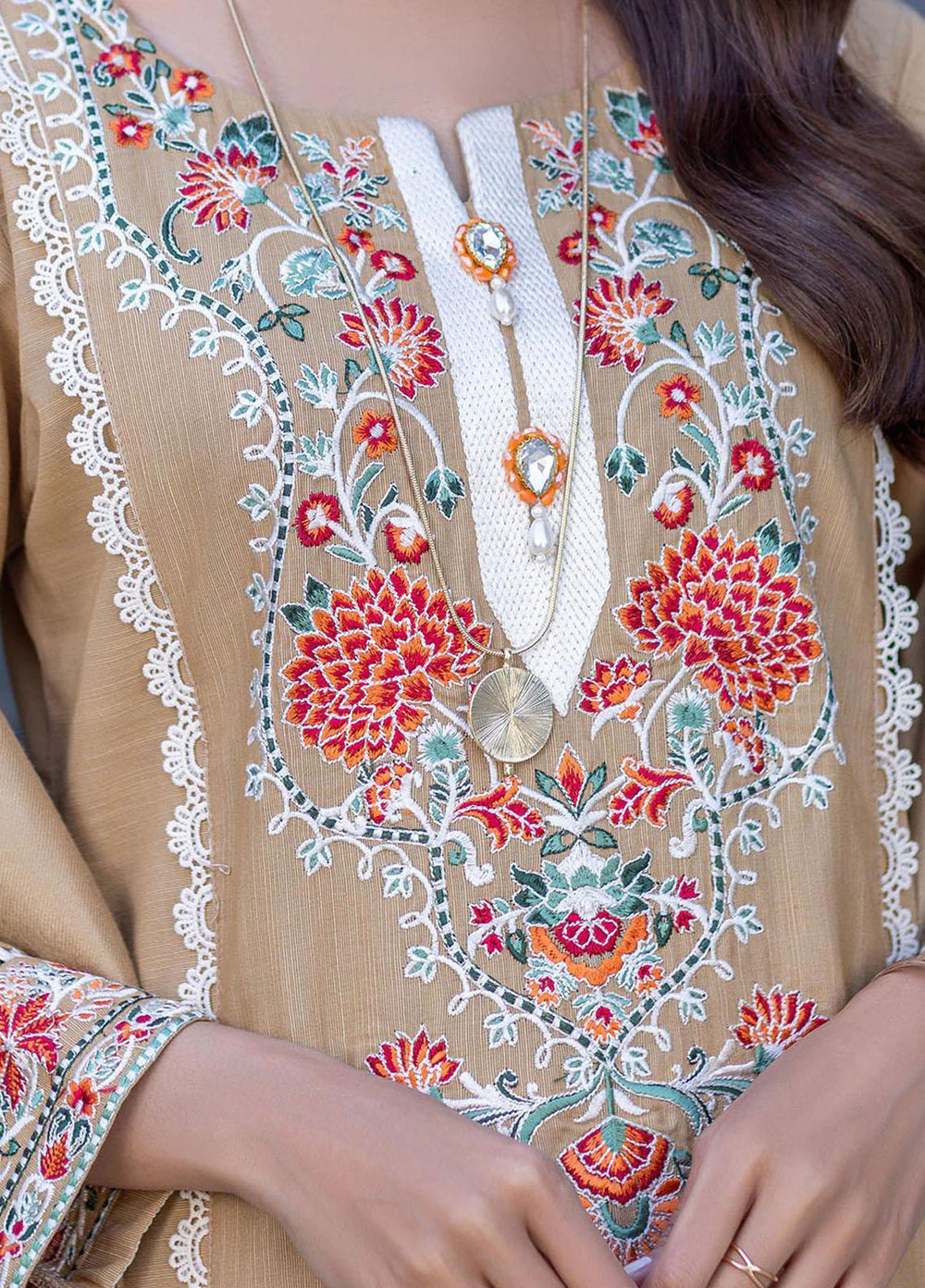 Madame Luxury Pret  Khaddar 3 Piece Suit 2559