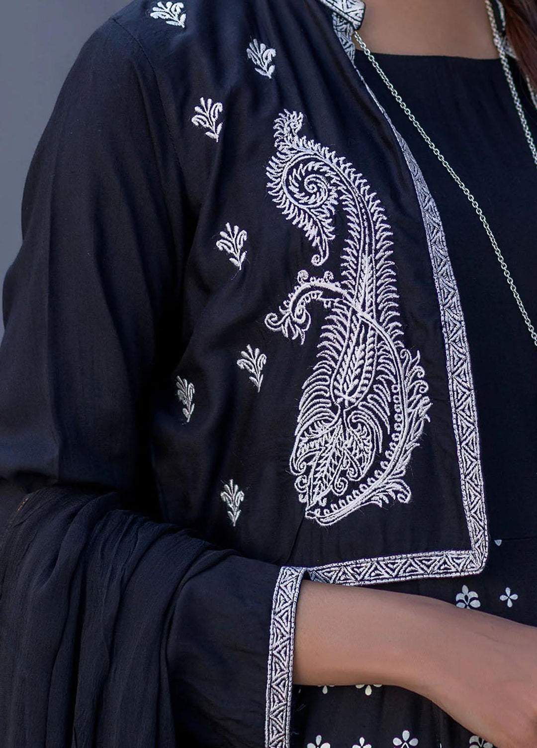 Madame Luxury Pret  Linen 3 Piece Suit 2562