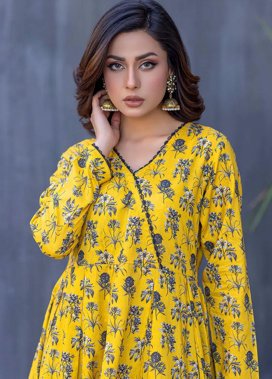 Madame Casual Pret  Lawn 2 Piece Dress 2579