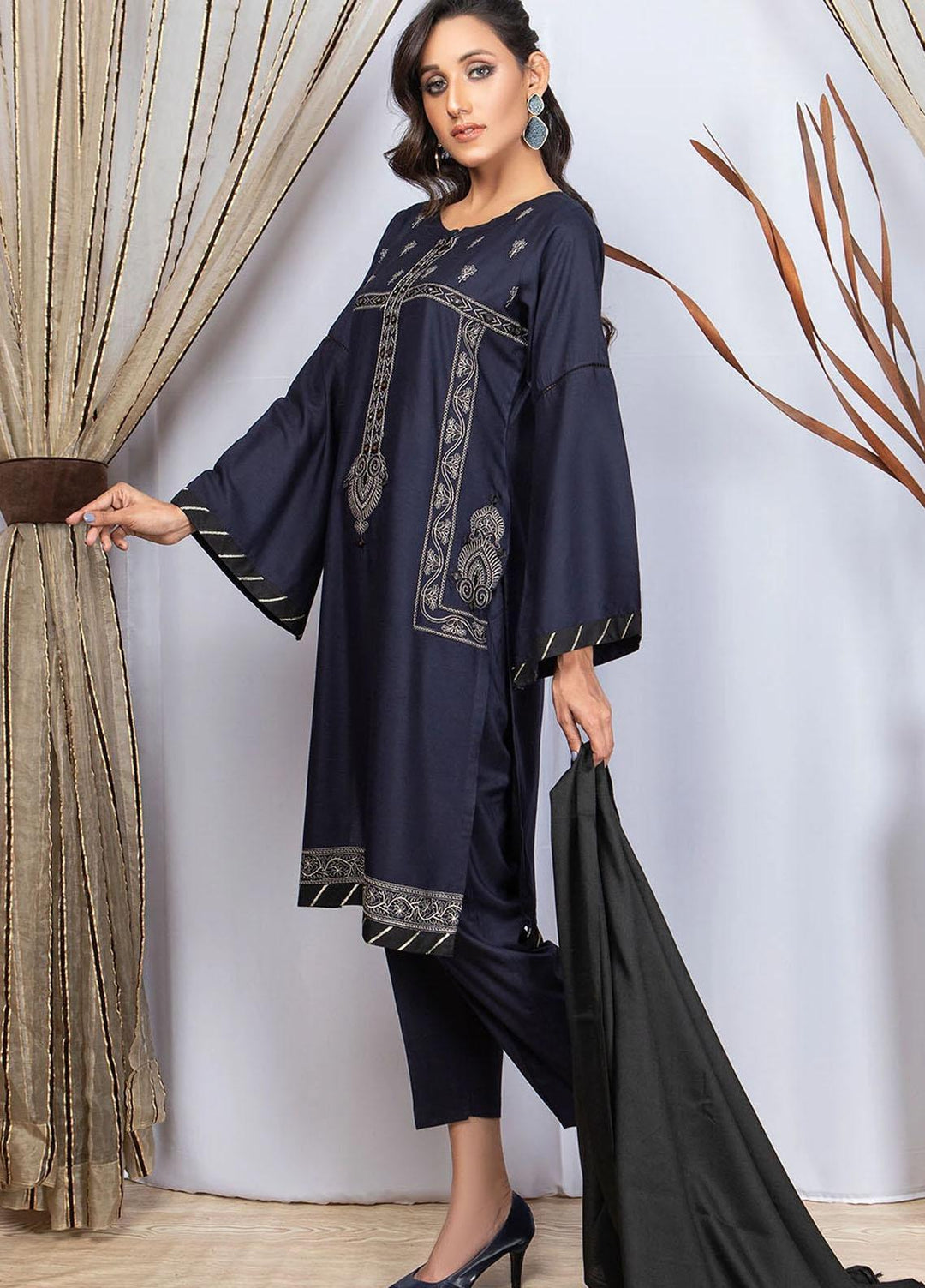 Madame Casual Pret Embroidered Linen 3 Piece Suit MDM21NP 2411