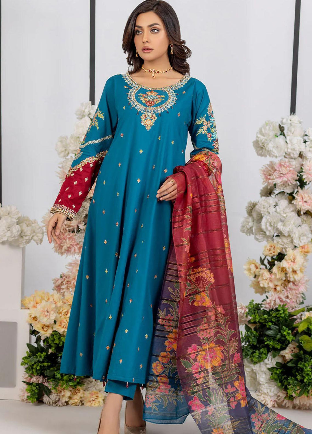 Madame Luxury Pret  Lawn 3 Piece Suit 2594