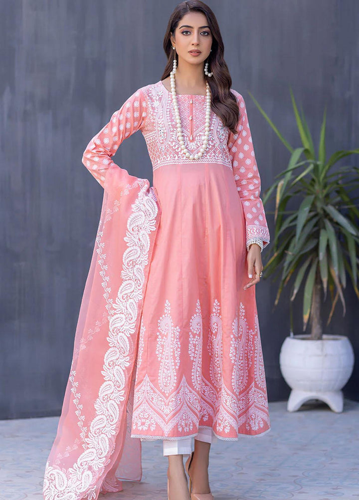 Madame Luxury Pret  Lawn 3 Piece Suit 2584