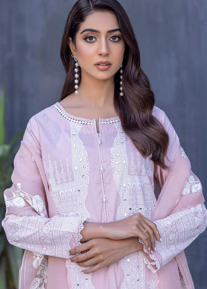 Madame Luxury Pret  Lawn 3 Piece Suit 2583