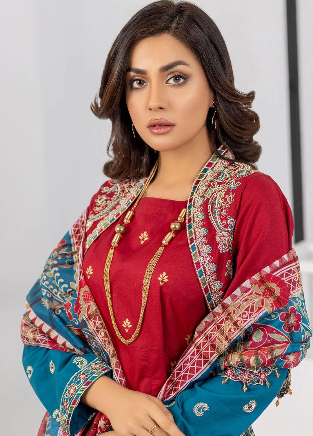 Madame Luxury Pret  Lawn 3 Piece Suit 2593