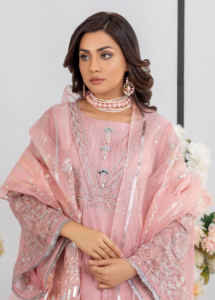 Madame Pret Luxury Lawn 3 Piece MDM23E 2596