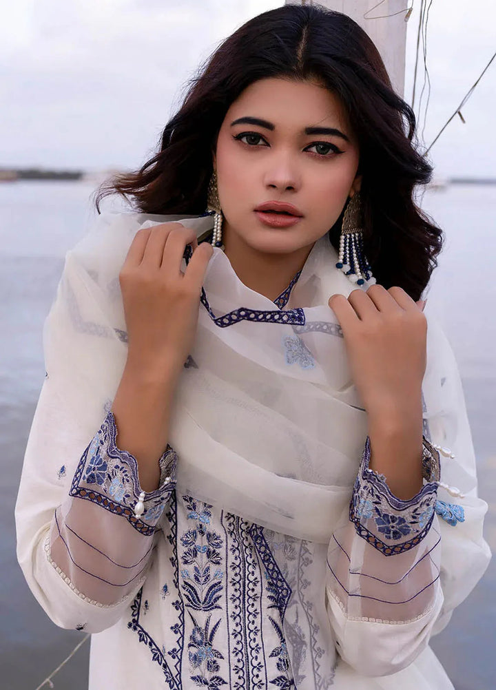 Madame Pret Embroidered Cotton Lawn 3 Piece 2698