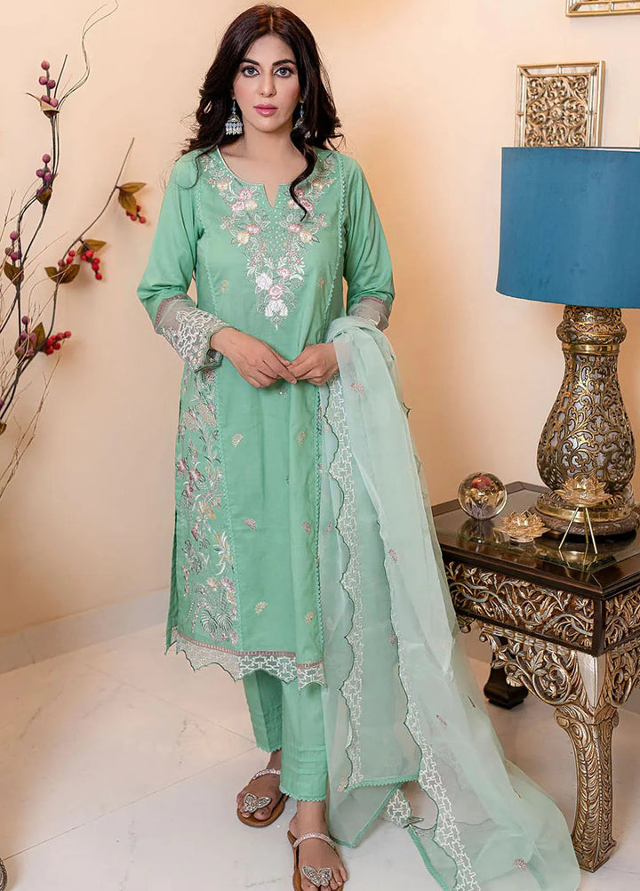 Madame Pret Embroidered Cotton Lawn 3 Piece 2704