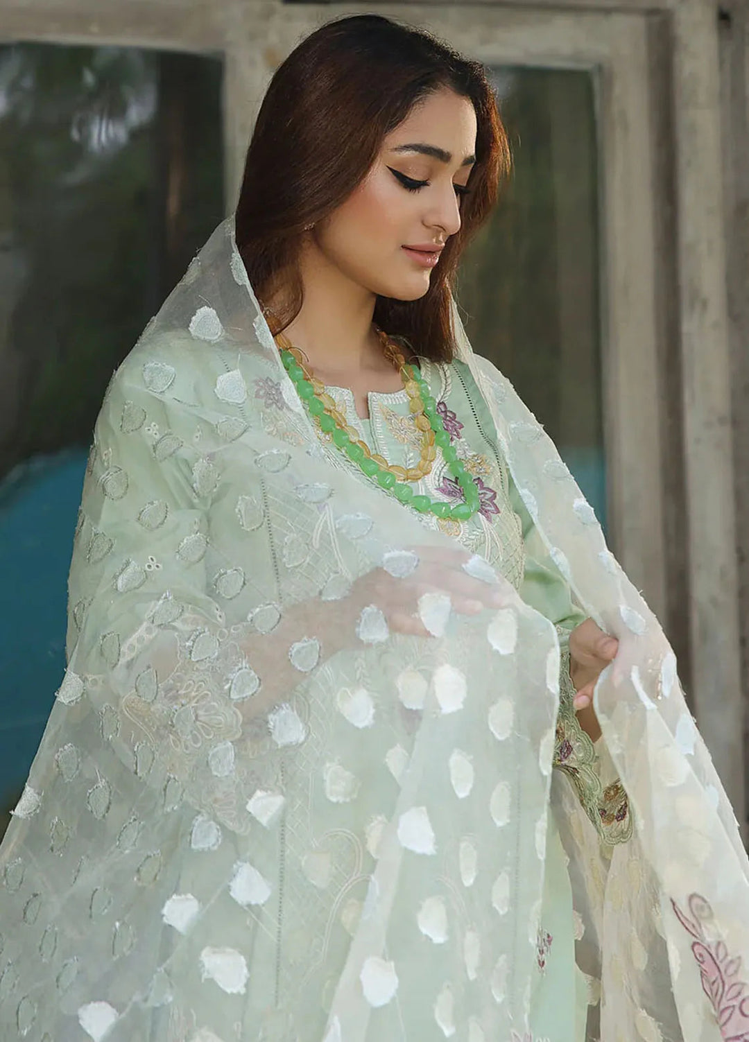 Madame Pret Embroidered Lawn 3 Piece 2715