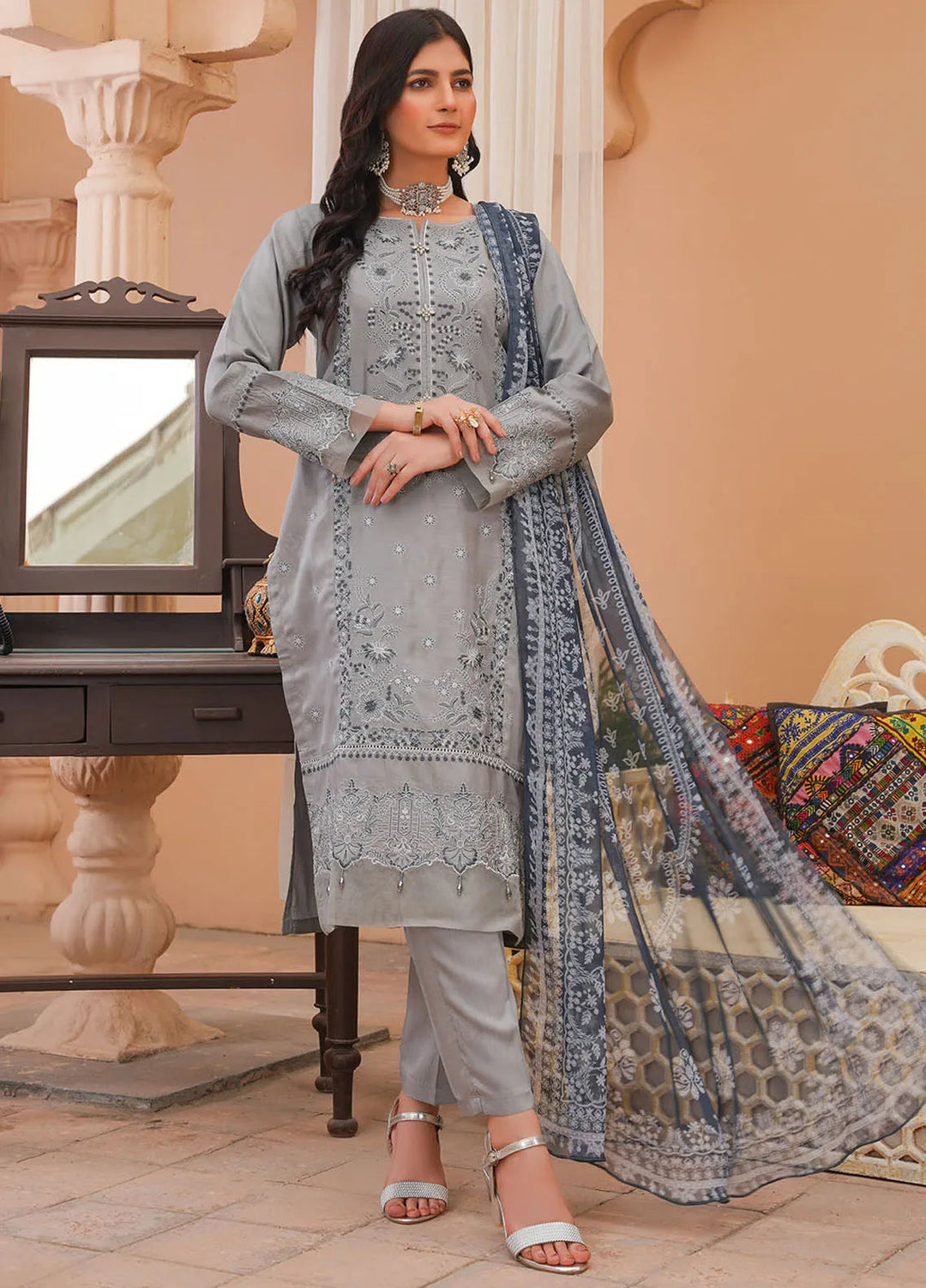 Madame Pret Embroidered Viscose 3 Piece Suit 7040