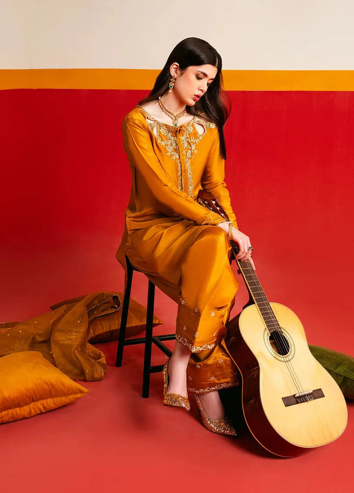 Maham Sultan Embroidered Pret Tussle Silk 3 Piece Suit Vow