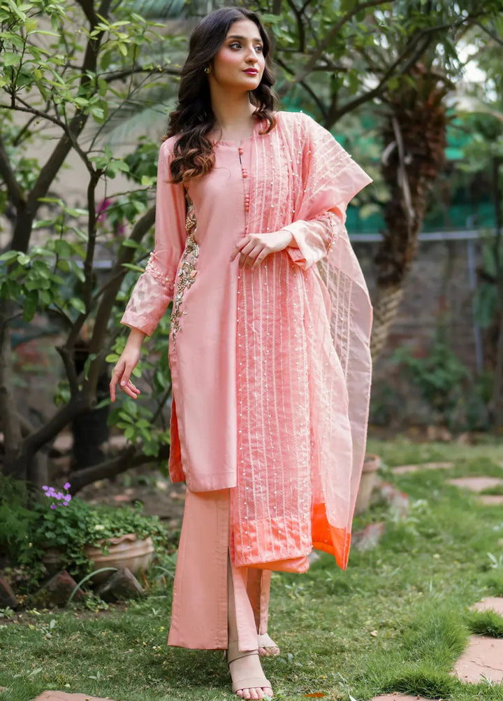 Maham Sultan Pret Embroidered 3 Piece Suit Mehnaz