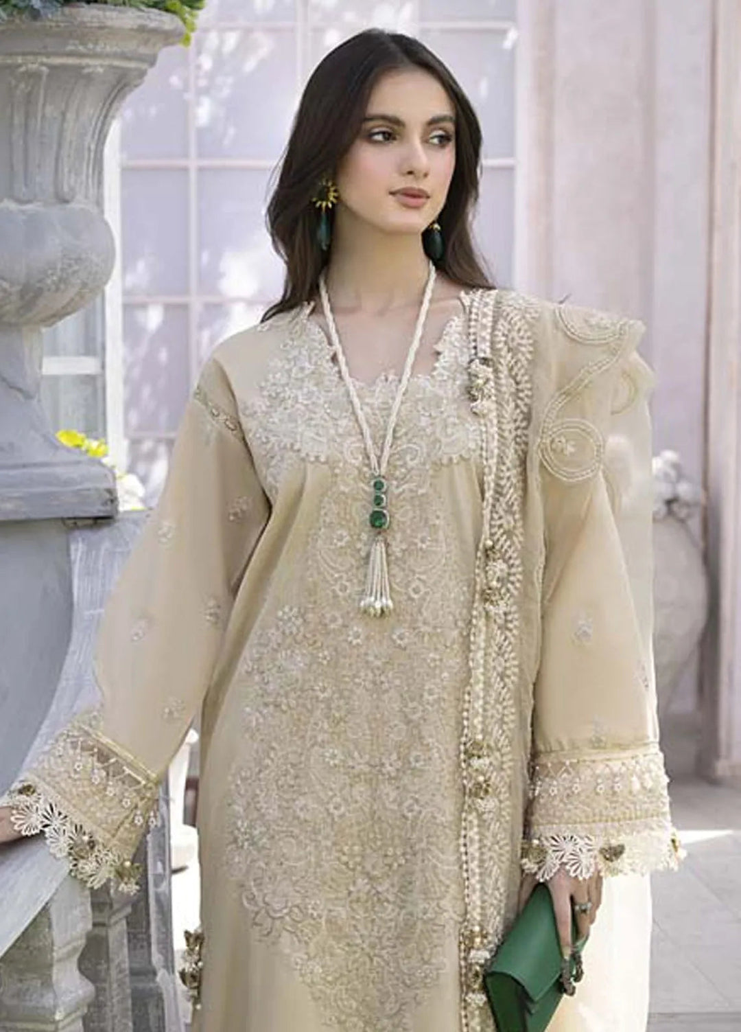 Maham Sultan Pret Embroidered Lawn 3 Piece Suit Jazmine