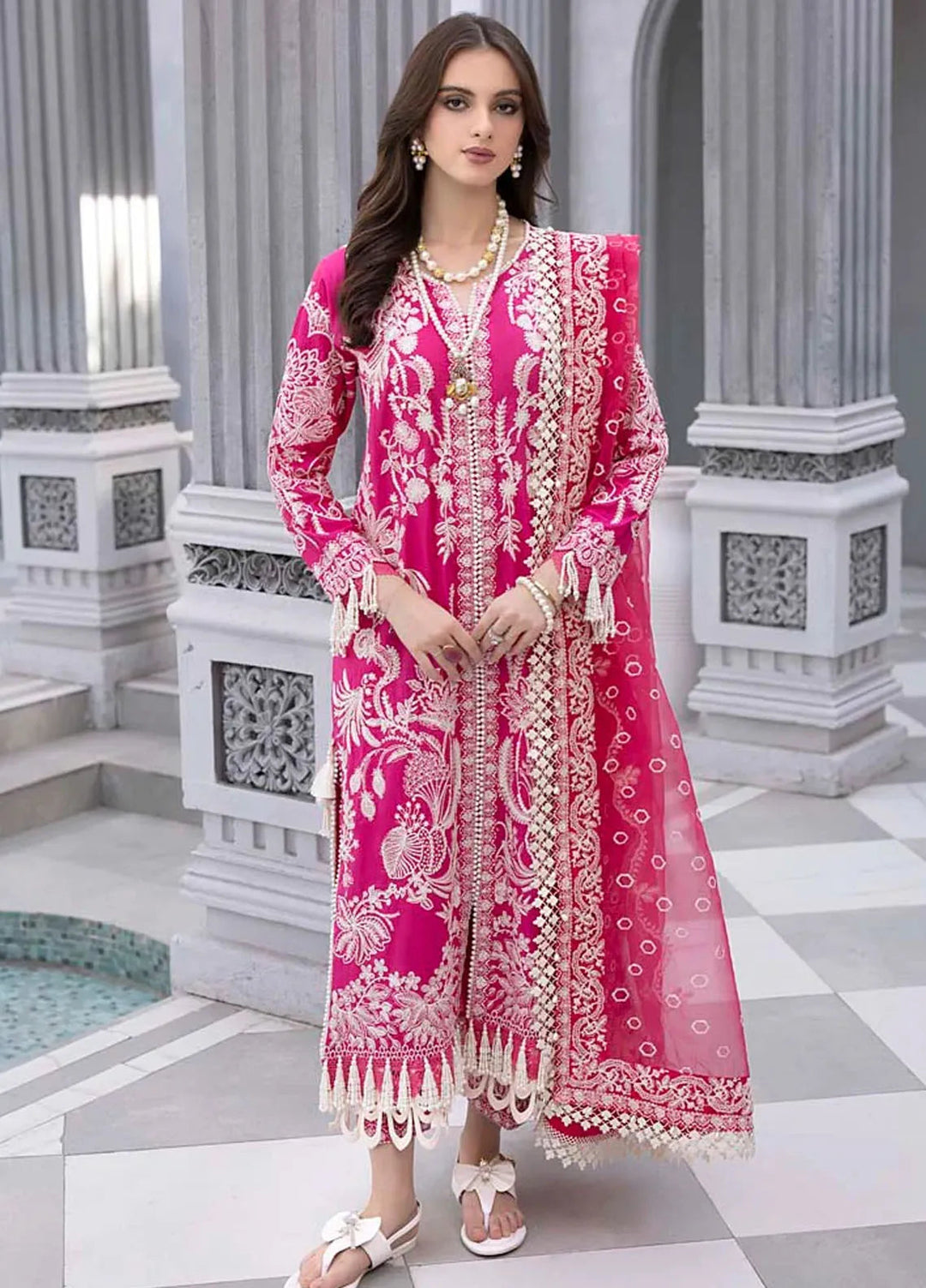 Maham Sultan Pret Embroidered Lawn 3 Piece Suit Mahpari
