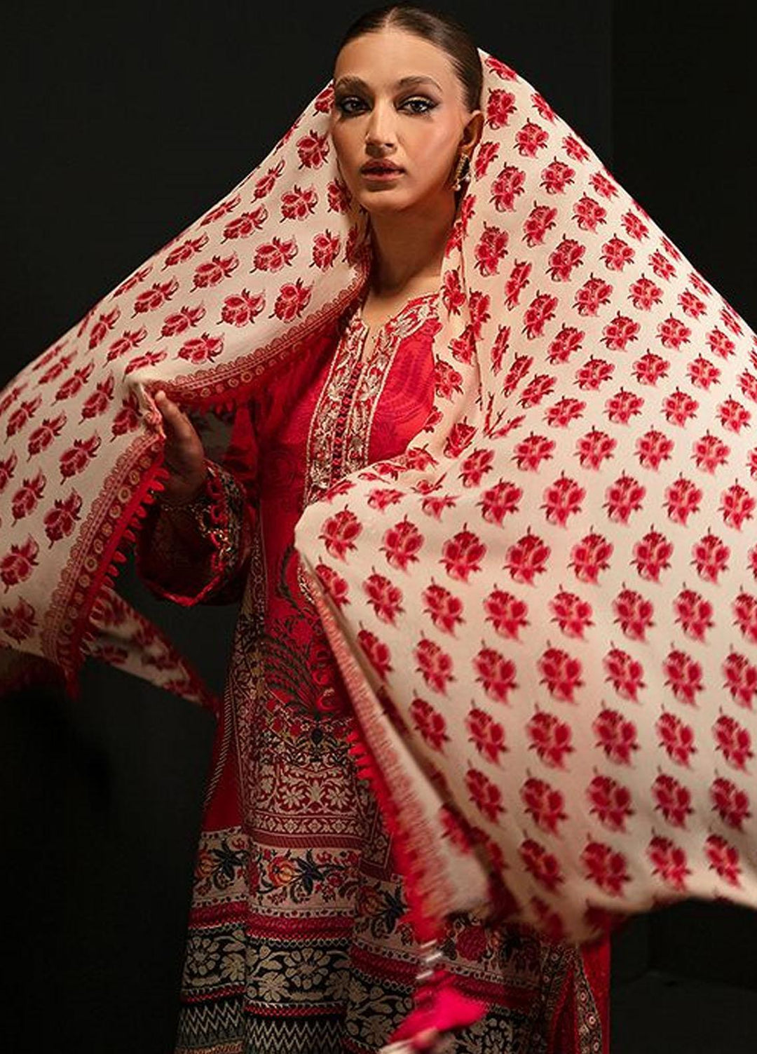 MAHAY by Sana Safinaz Embroidered Lawn Suits Unstitched 3 Piece SS23MH D-15A - Summer Collection