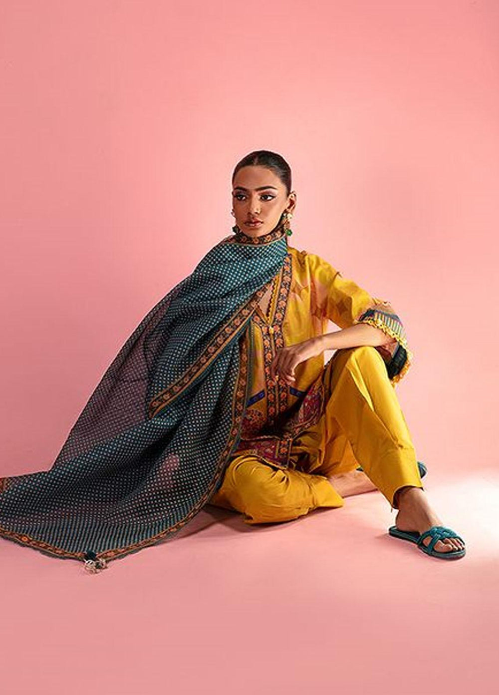 MAHAY by Sana Safinaz Printed Lawn Suits Unstitched 3 Piece SS23MH D-22B - Summer Collection