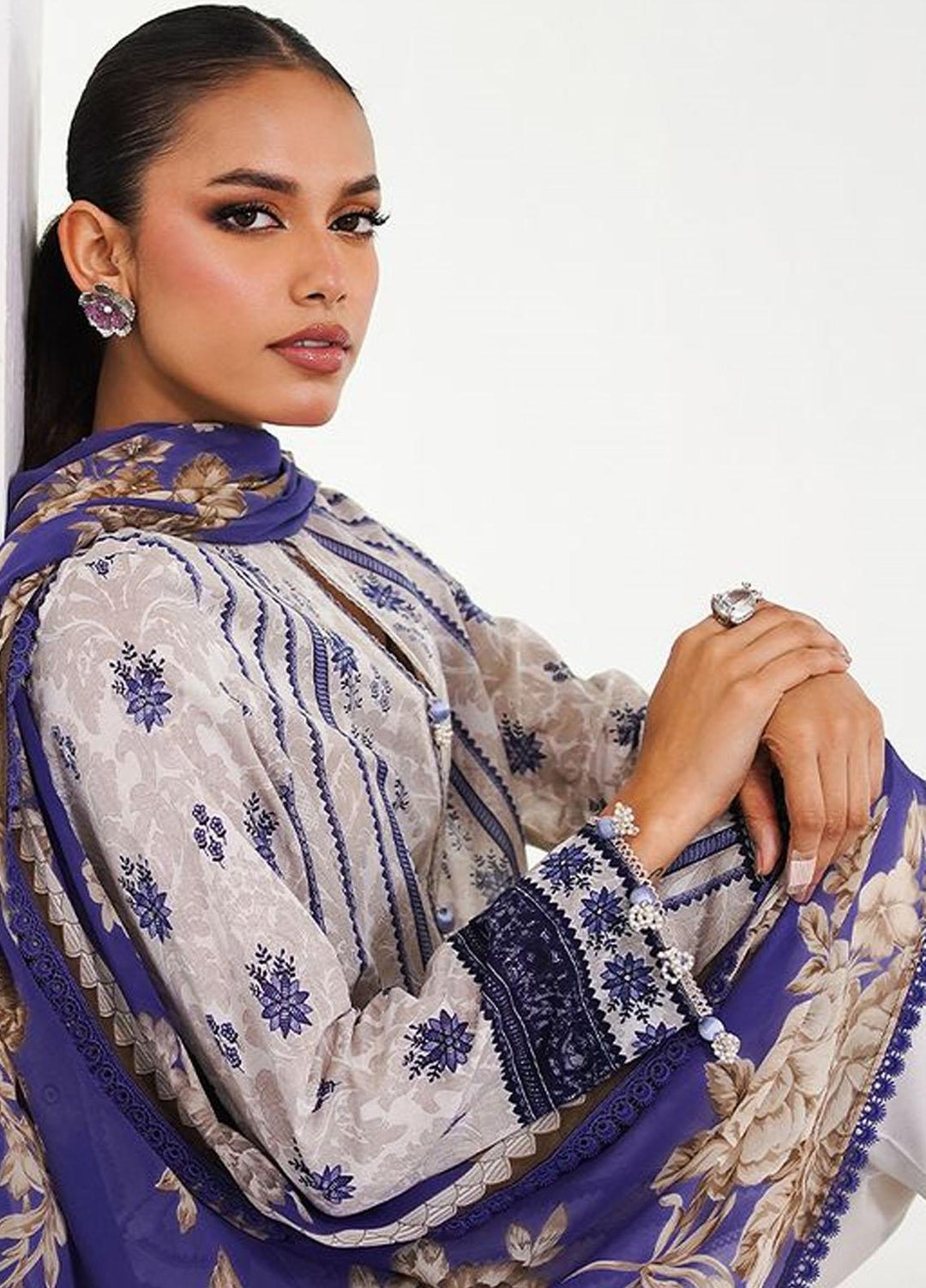 MAHAY by Sana Safinaz Embroidered Lawn Suits Unstitched 2 Piece SS23MH D-9B - Summer Collection