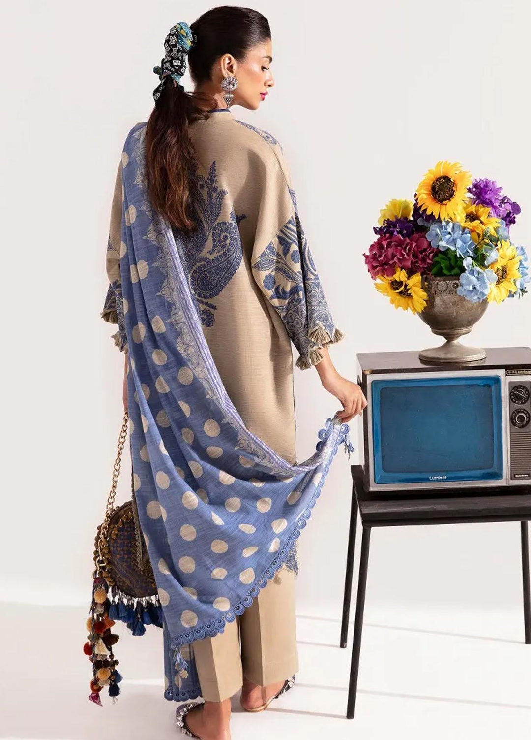 Mahay By Sana Safinaz Printed Slub Suits Unstitched 3 Piece SS23MHW 30B - Winter Collection