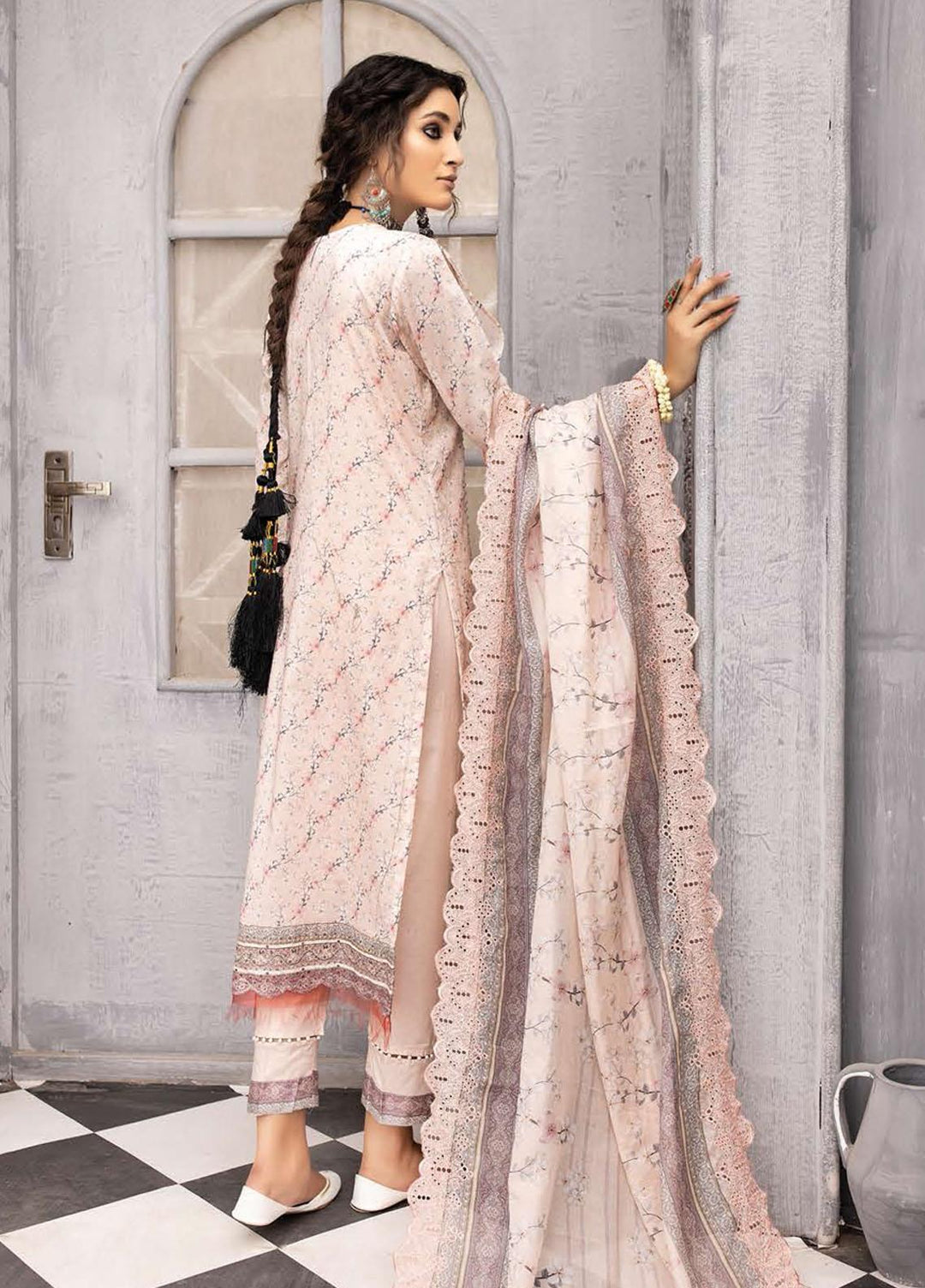 Mahee's By Riaz Arts Embroidered Chikankari Suits Unstitched 3 Piece RA22MM DE-10 - Festive Collection
