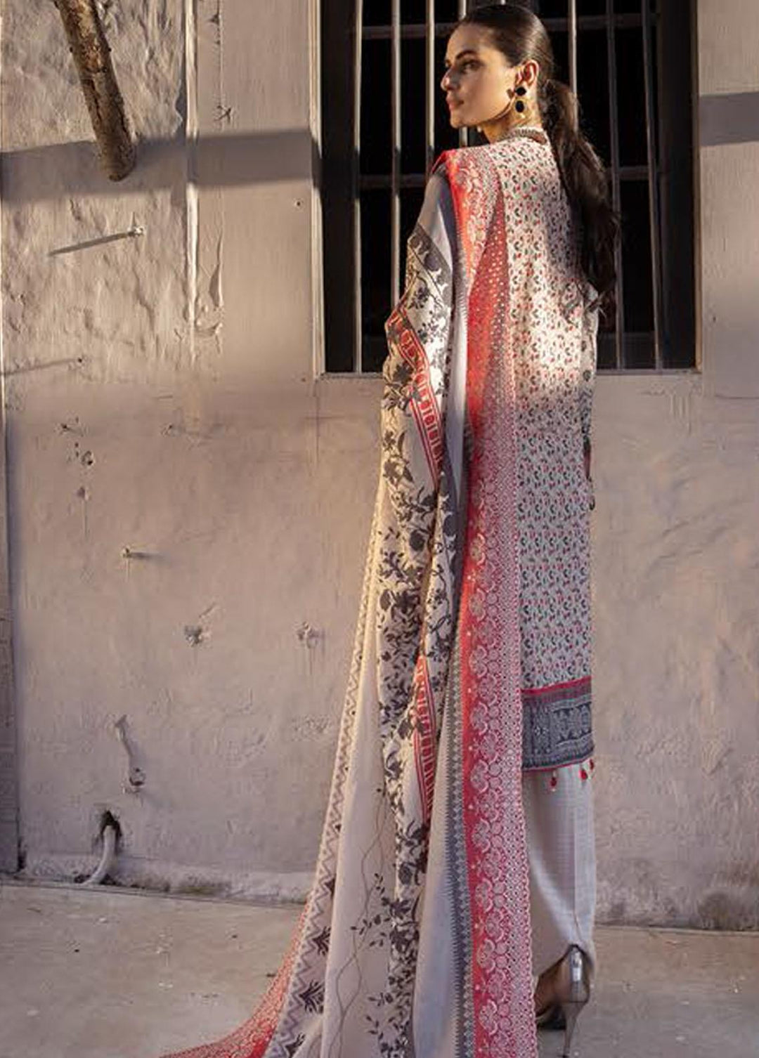 Mahee's By Riaz Arts Embroidered Karandi Suits Unstitched 3 Piece RA22KM 01 - Winter Collection