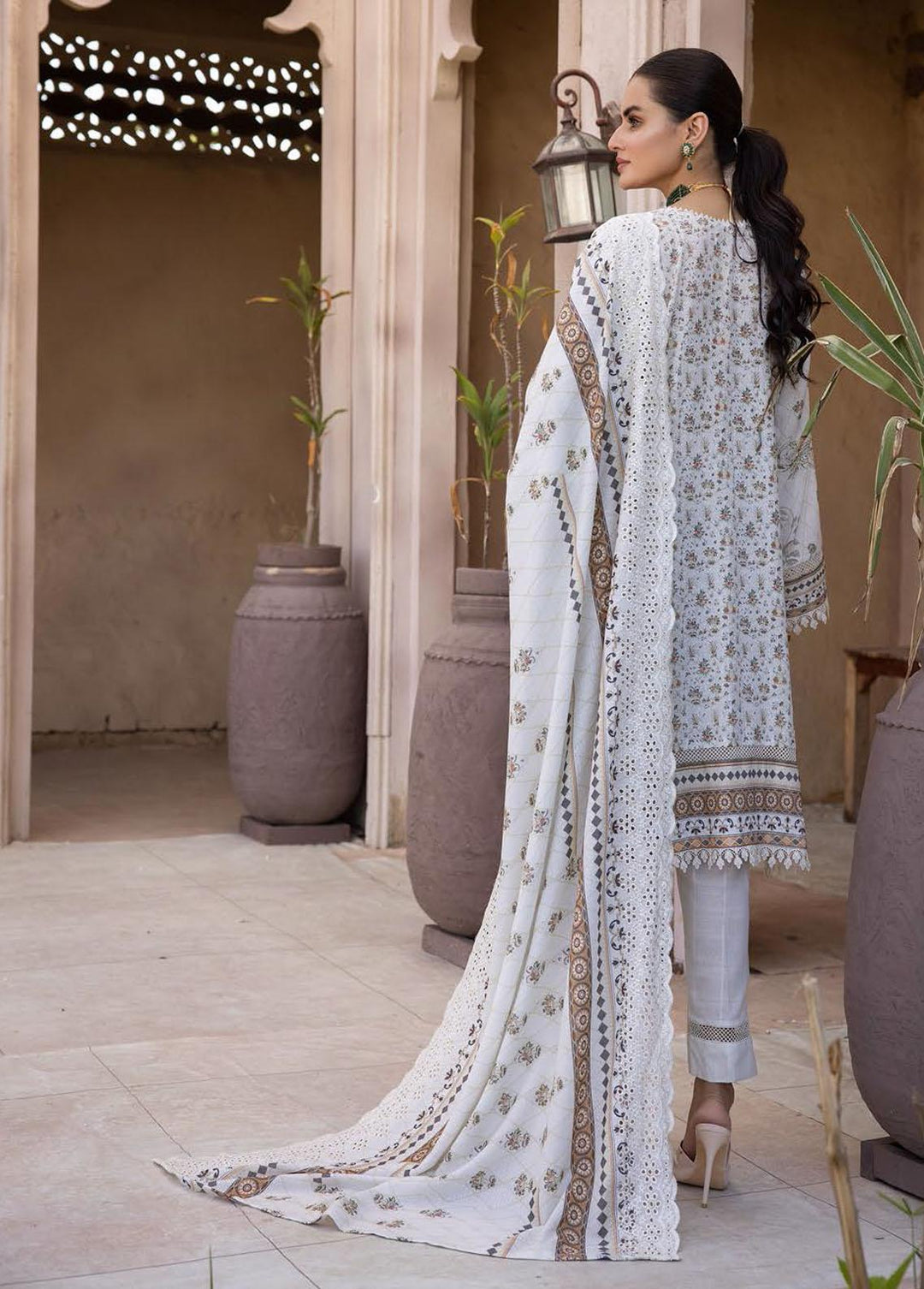 Mahee's By Riaz Arts Embroidered Karandi Suits Unstitched 3 Piece RA22KM 06 - Winter Collection