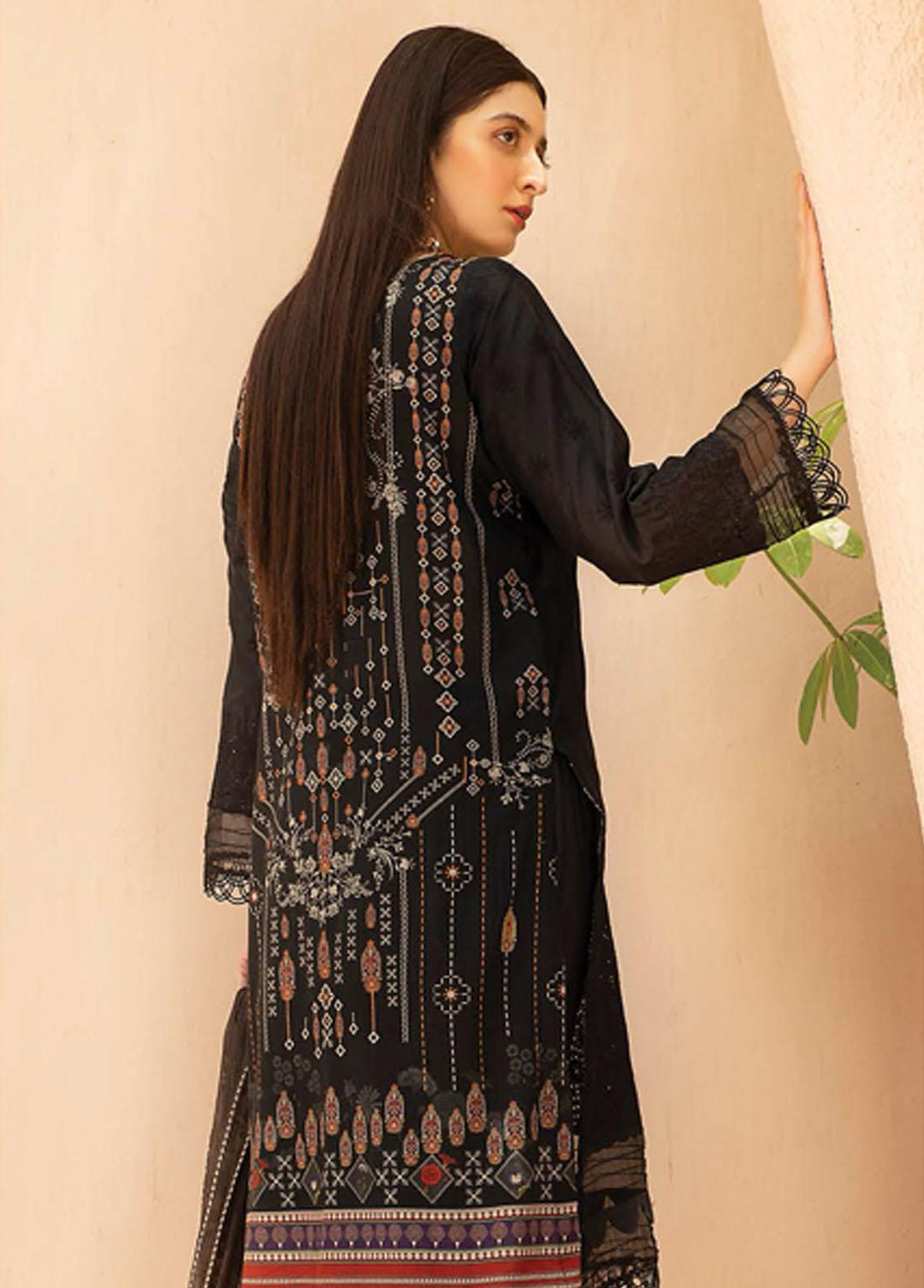 Mahee's By Riaz Arts Embroidered Lawn Suits Unstitched 3 Piece RA22CK D-01 - Summer Collection