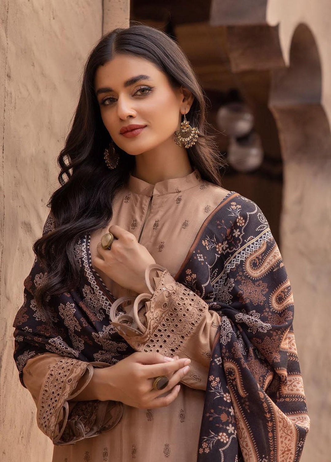 Mahee's By Riaz Arts Chikankari Viscose Suits Unstitched 3 Piece RA22MCV D9 - Winter Collection