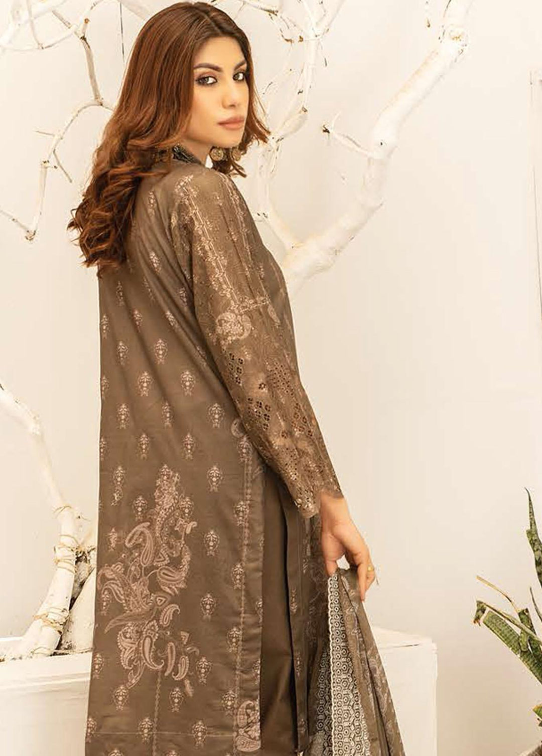 Mahee's By Riaz Arts Embroidered Lawn Suits Unstitched 3 Piece RA22ML DE-03 - Summer Collection