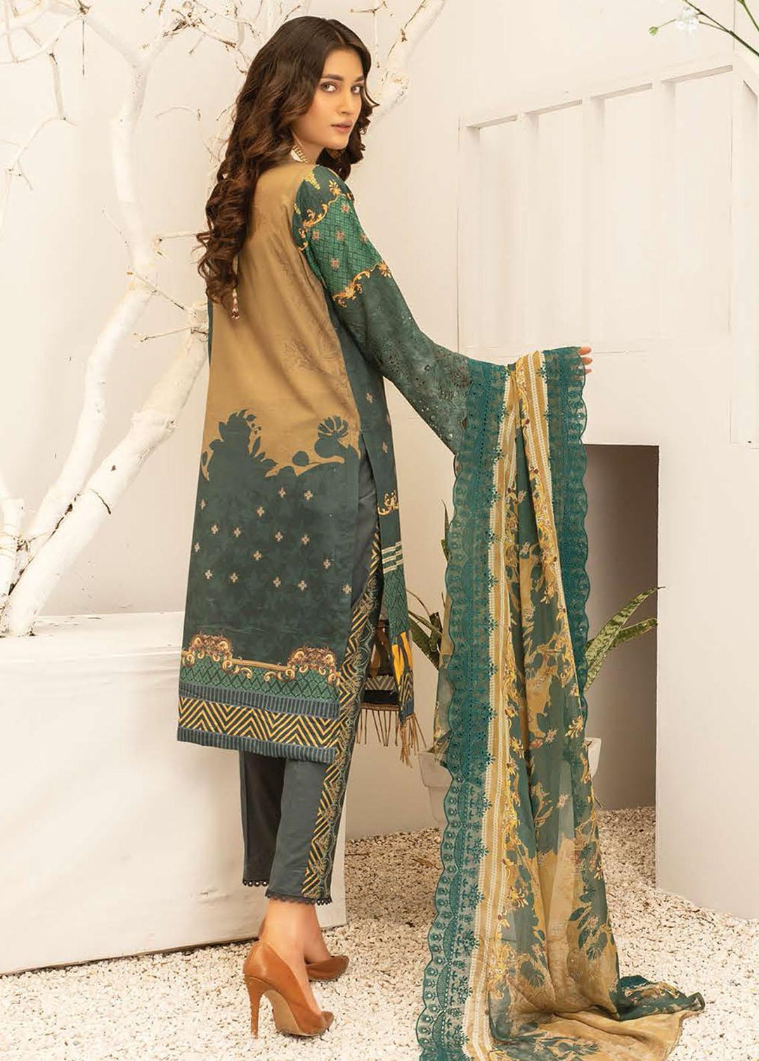 Mahee's By Riaz Arts Embroidered Lawn Suits Unstitched 3 Piece RA22ML DE-04 - Summer Collection