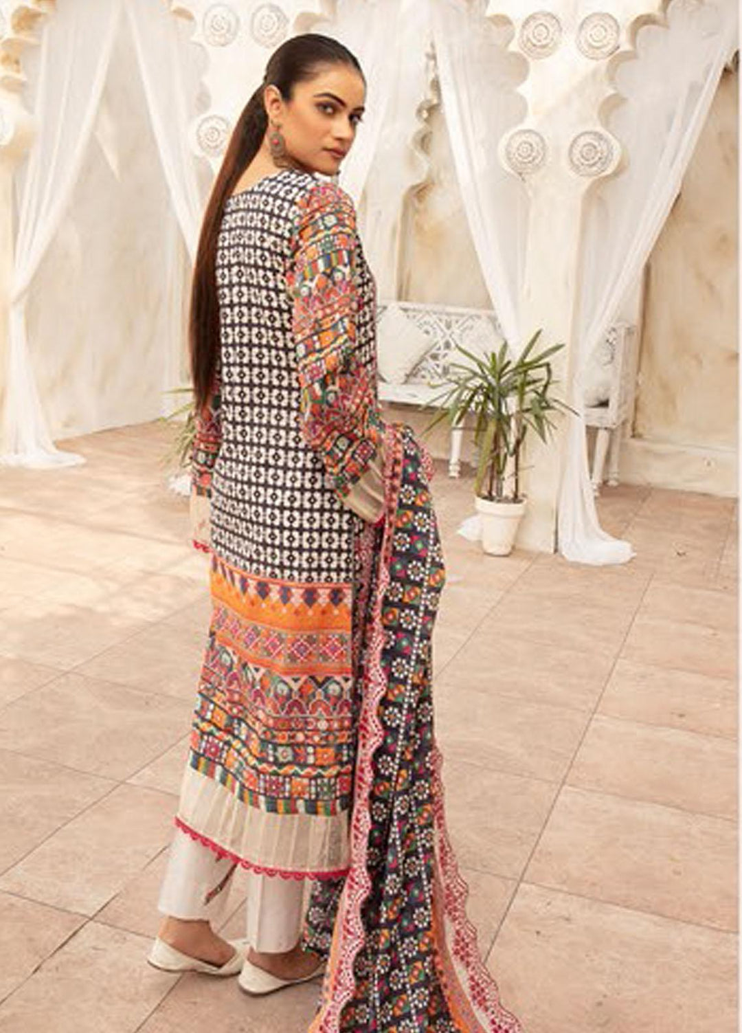 Mahee's By Riaz Arts Embroidered Lawn Suits Unstitched 3 Piece RA22MEL D-06 - Summer Collection